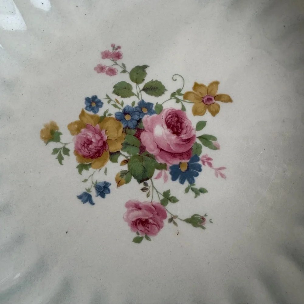 Home Laughlin Pennsylvania shape swirl bowl‎